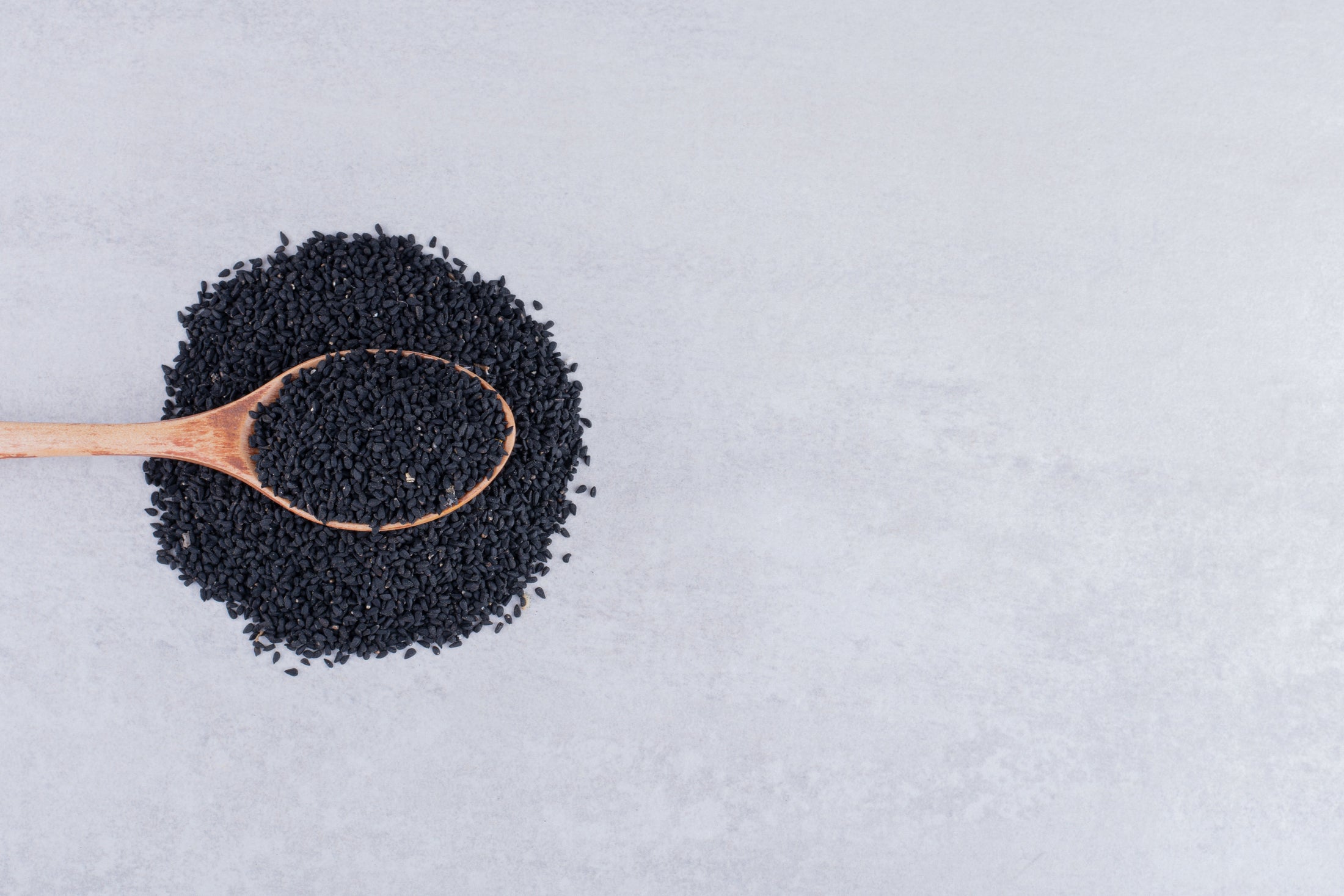 How to Use Holistq’s Organic Black Seed Oil for Best Results